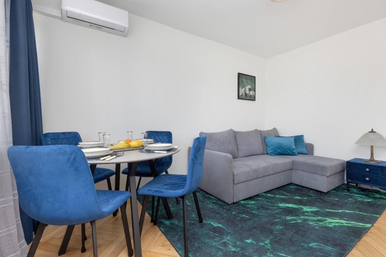 Cozy And Comfortable Wola Apartment By Noclegi Renters Varsó Kültér fotó